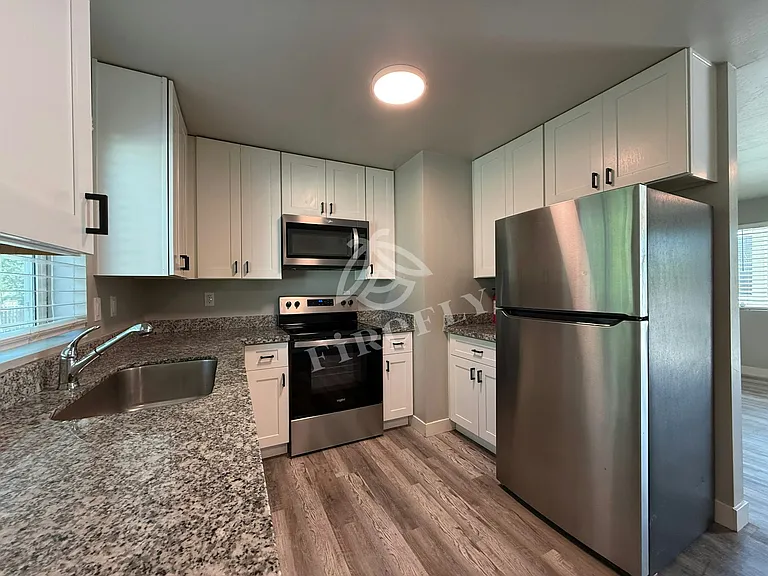 1110 W Woodland Lake Rd #C — Photo 21