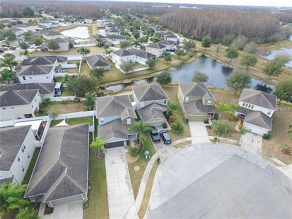 2nd image of 18012 Glastonbury Ln