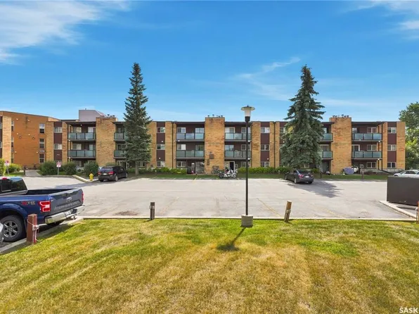 UNIT 308-423 Tait COURT, Saskatoon, SK S7H 5L3