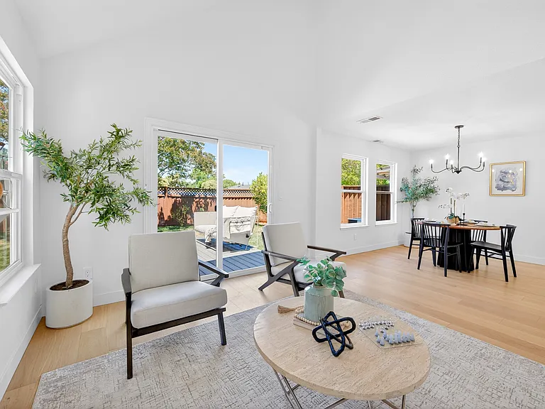 726 Buena Vista Pl — Photo 38