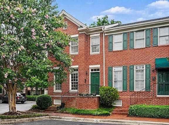 2nd image of 734 Parkham Ln