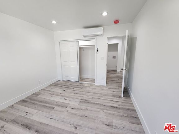 4th image of 5902 Tujunga Ave