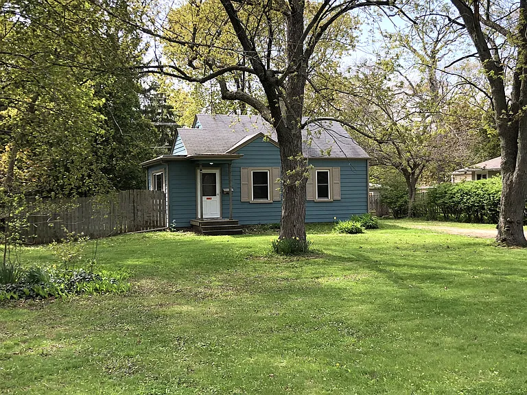 3214 Bethel Blvd — Photo 1