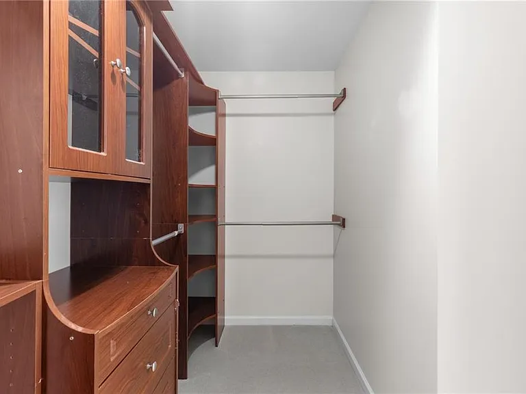 2560 Hamptons Run — Photo 29