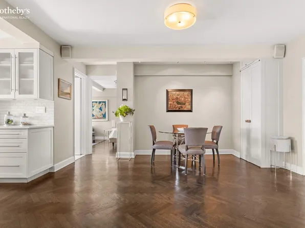 5 Riverside Drive image 6 of 20