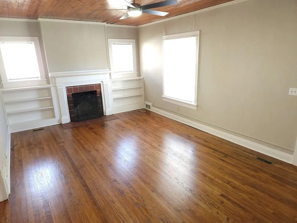 2 bed, 1200 sqft, $1,300 — Photo 2