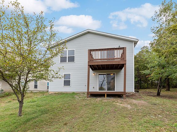 3rd image of 203 Elizabeth Drive