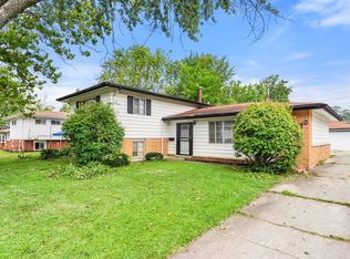 320 Sheridan St, Park Forest, IL