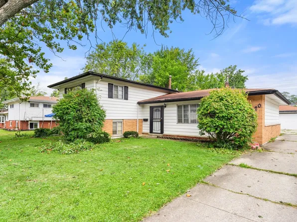 320 Sheridan St, Park Forest, IL 60466