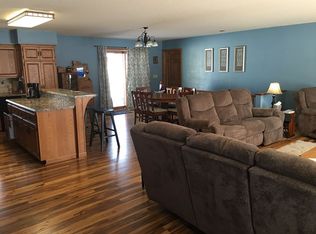 908 10th St N, Mountain Lake, MN 56159