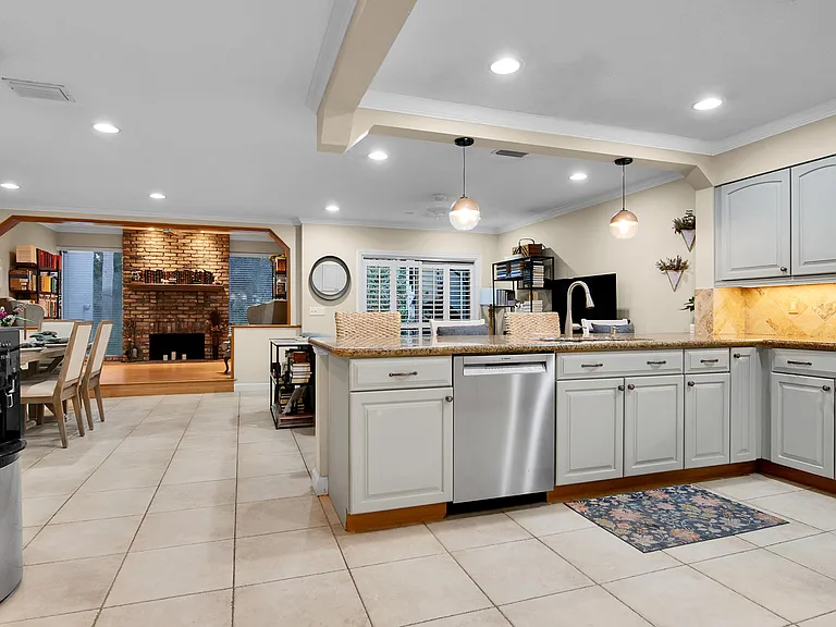 22860 Ironwedge Dr — Photo 28
