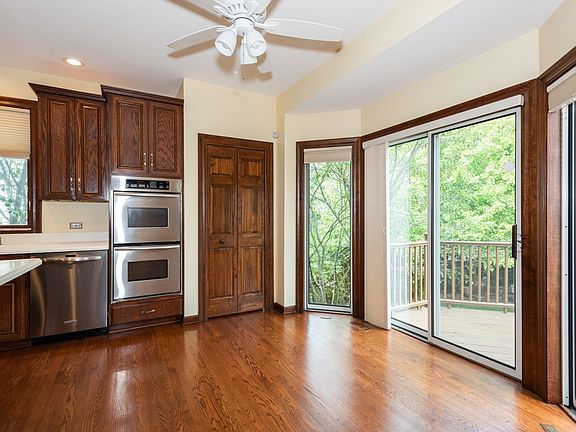 4th image of 150 Derby Glen Dr