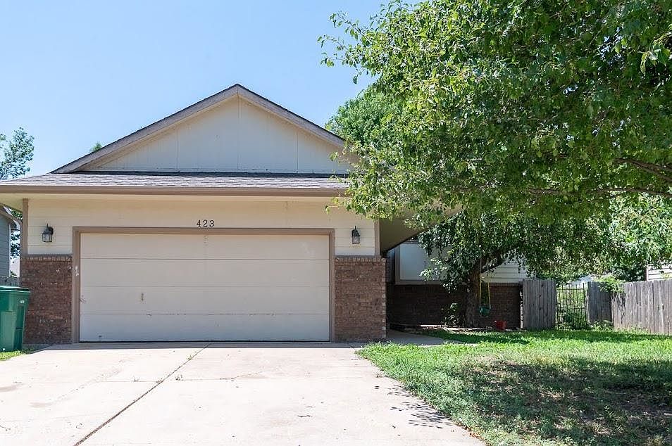 423 N Judith Cir, Wichita, KS 67212 | Zillow