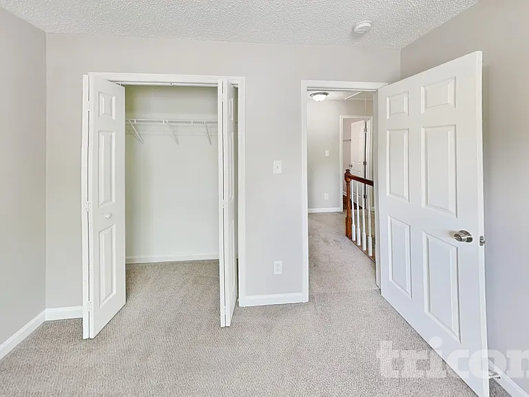 235 Chattaroy Dr — Photo 11
