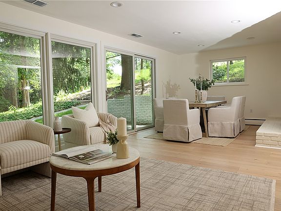 5th image of 103 Arbor Dr