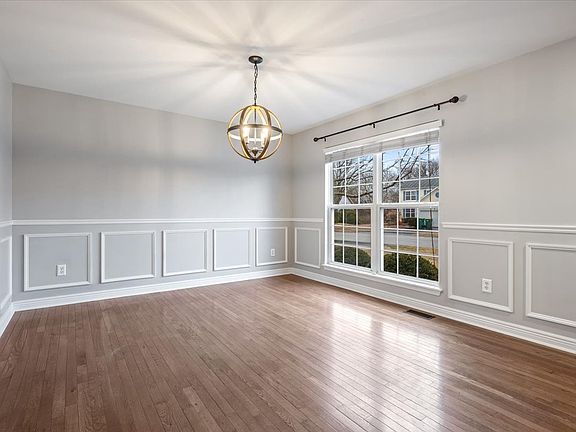 5th image of 1720 William Dr