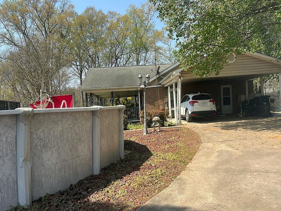 1st image of 140 Rome Ct