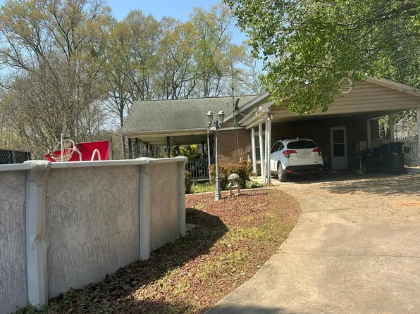 140 Rome Ct, Mooresboro, NC 28114