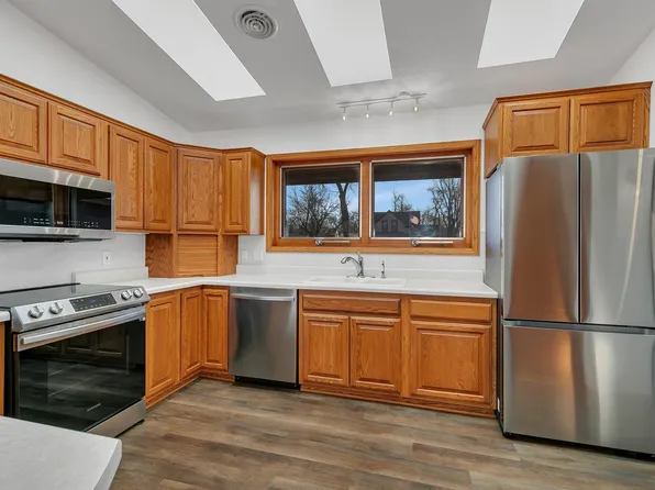 412 S Swift Ave, Litchfield, MN 55355