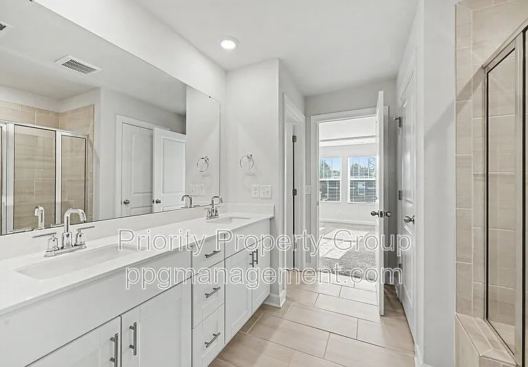 13112 Kenworth Rd — Photo 15