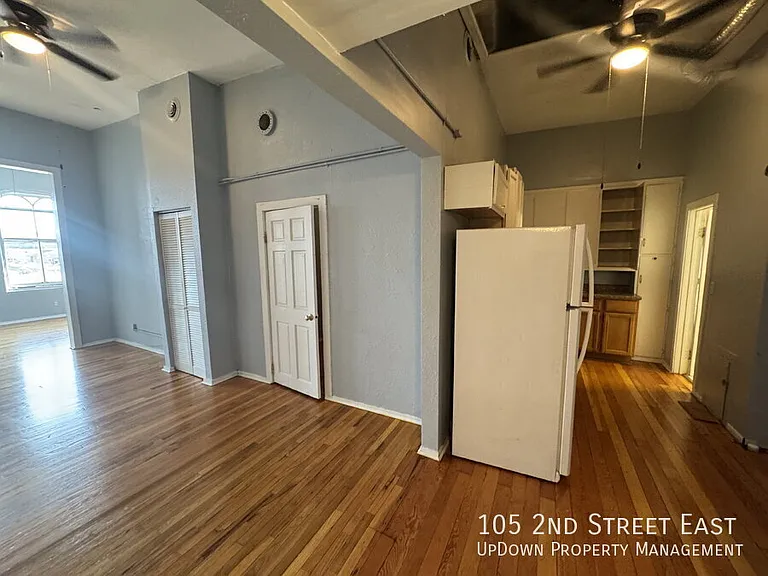 105 2nd St E — Photo 18
