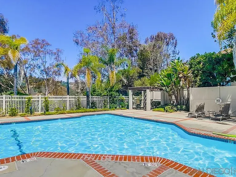 2725 Ariane Dr — Photo 6
