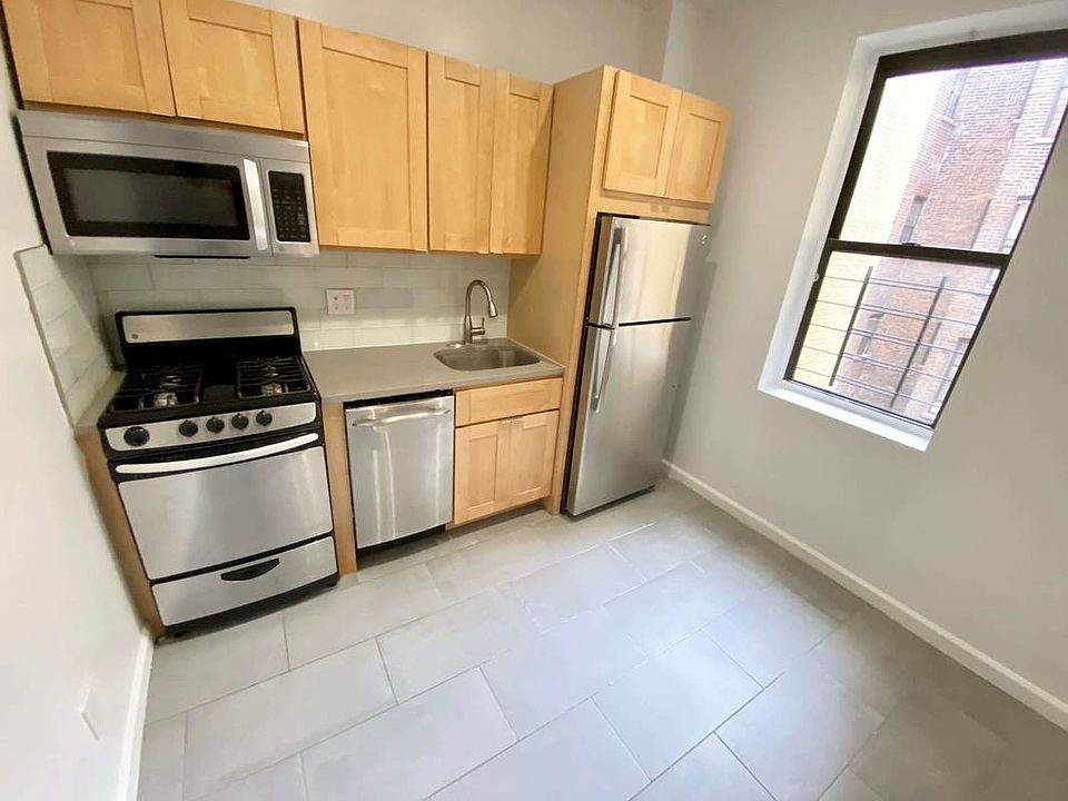 1st image of 560 W 163rd St APT 44