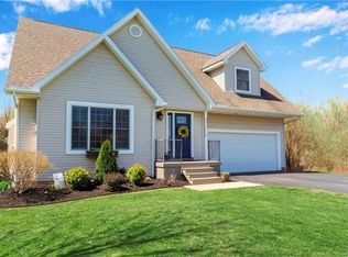 5430 Ernest Rd, Lockport, NY 14094