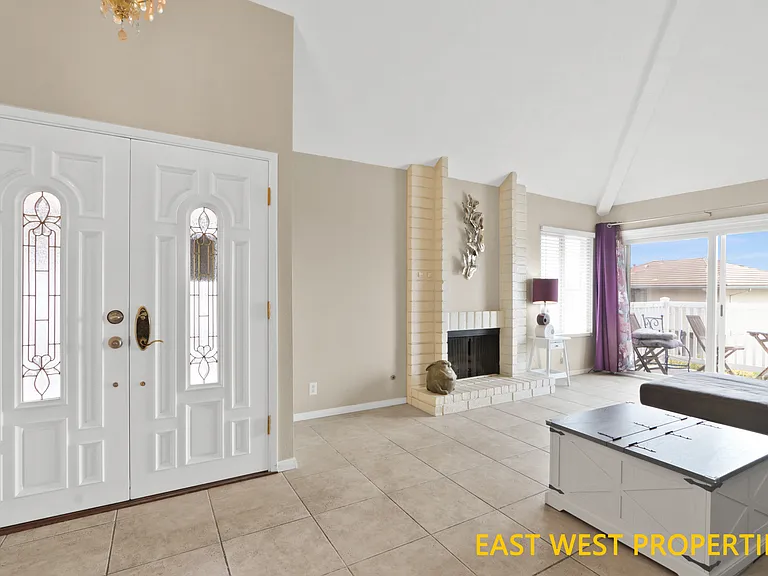 2409 Sommerset Dr — Photo 14