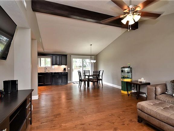 3rd image of 9186 Milford Dr