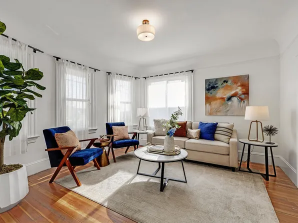 1919 48th Ave, Oakland, CA 94601