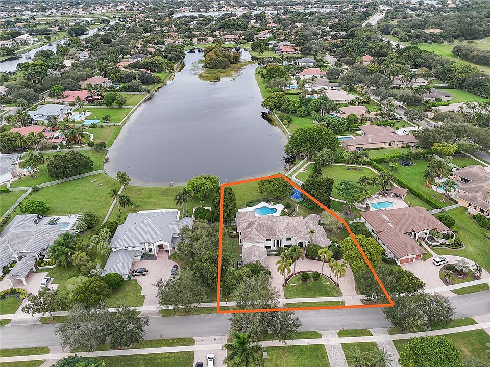 1st image of 10303 SW 26th Street