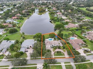 10303 SW 26th St, Davie, FL 33324