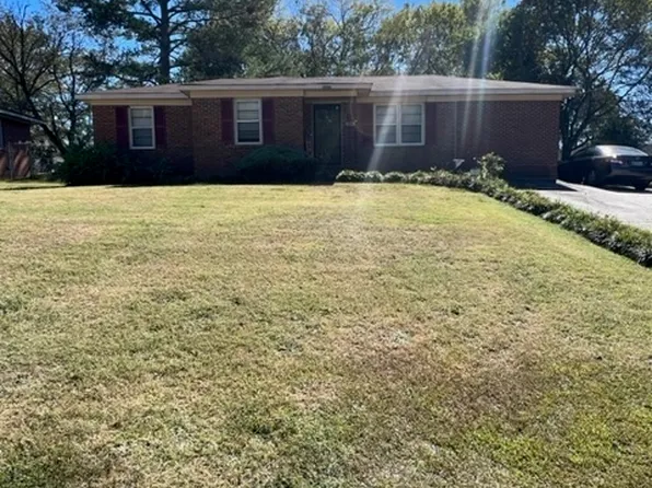 3756 Greenbriar Rd, Macon, GA 31204