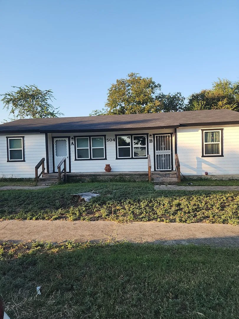504 Highway Ave — Photo 2