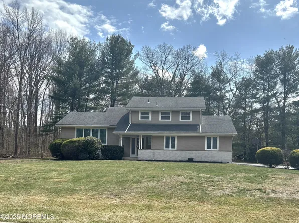 6 Oakwood Parkway, Old Bridge, NJ 08857