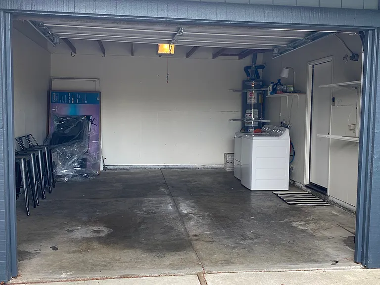 818 Portugal Way — Photo 11