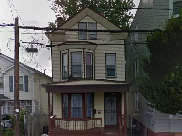 352 Bergen St, Newark, NJ