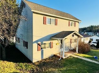 322 W Brown St, Crooksville, OH 43731