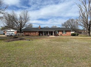 617 Sequoyah Ave, Sallisaw, OK 74955