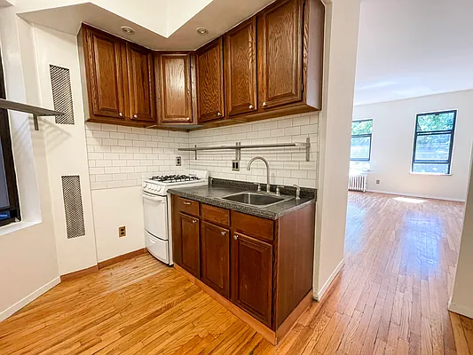 Rented by Highline Residential | media 13