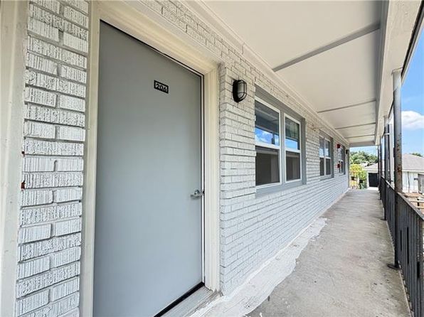 3419 Clara St #206