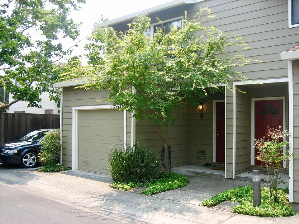 1st image of 700 Chiquita Ave APT 14