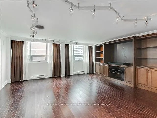 71 Charles St E #Penthouse 1605 — Photo 7