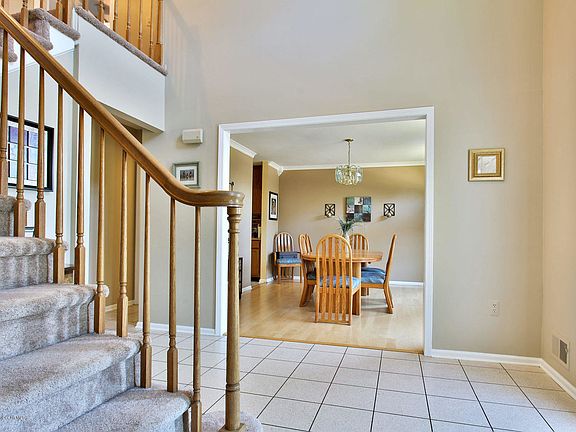 3rd image of 2233 Laguna Ct