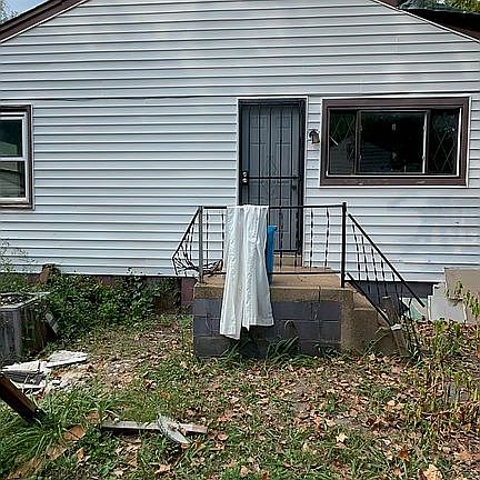 5th image of 8030 Aline Ave
