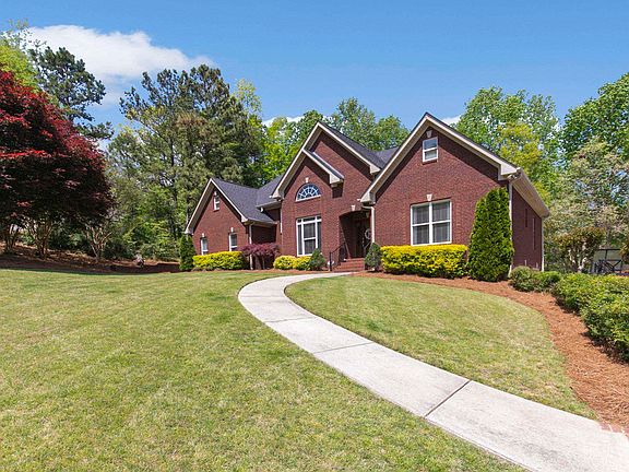 2nd image of 8504 Brooke Ln