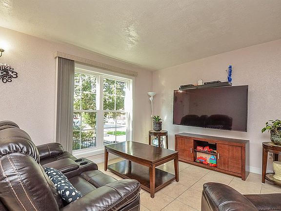 3rd image of 6305 Westward St APT 116