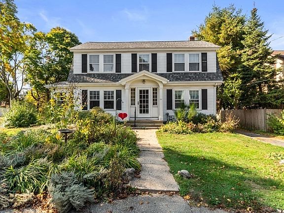 2nd image of 35 Coolidge Ave