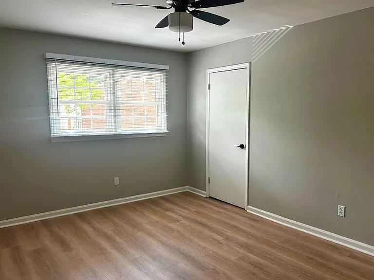 203 Northpoint Ave #D — Photo 8